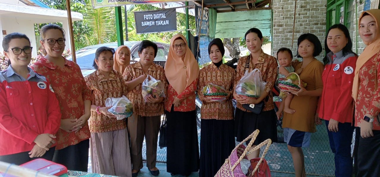 Dislutkan Prov. Kalteng Lakukan Monitoring di Posyandu Akasia Desa Sababilah