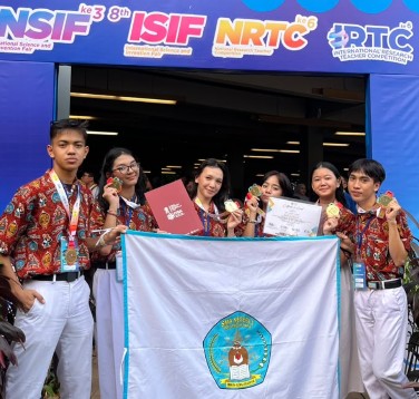 Tim Peneliti Belia SMA Negeri 3 Palangka Raya Raih Medali Emas Lomba Peneliti Belia 2026