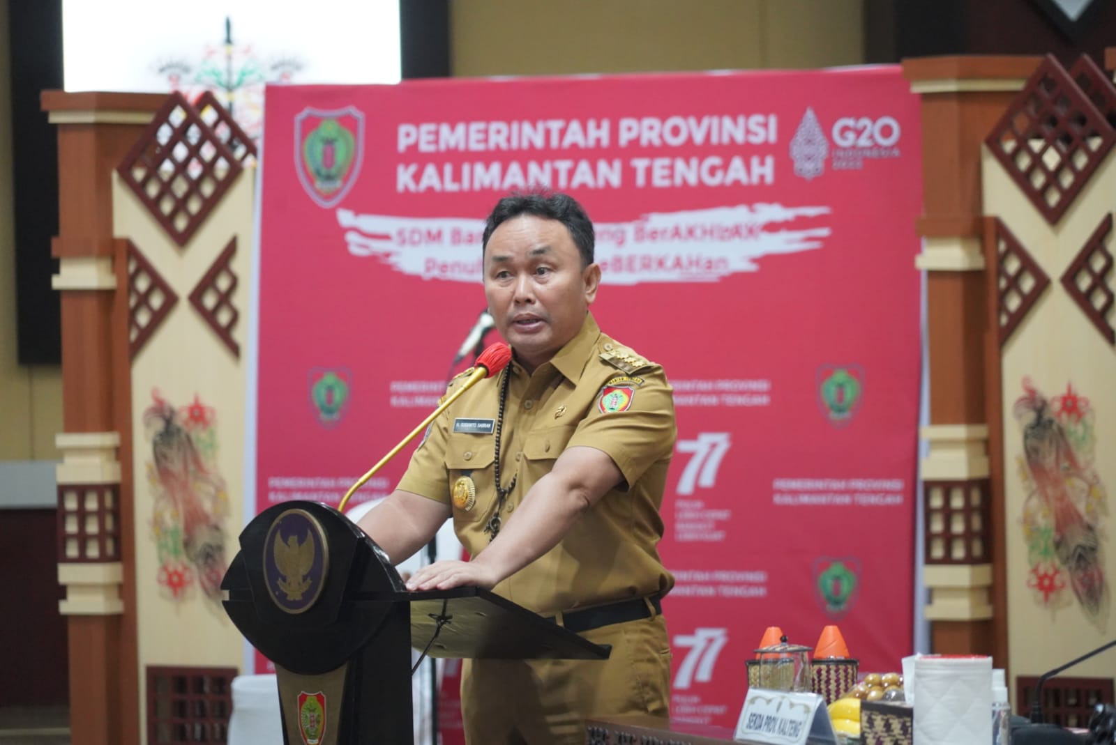 Gubernur Kalteng Buka Acara Sosialisasi Dan Penyerahan Penetapan Perkara Kemitraan Inti Plasma Perkebunan Kelapa Sawit