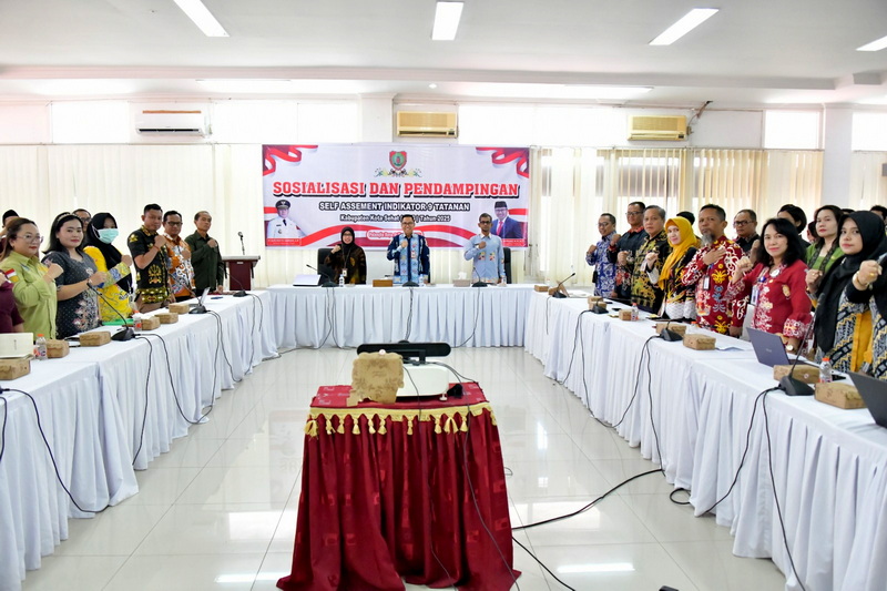 Kepala Bappedalitbang Leonard S. Ampung Buka Sosialisasi dan Pendampingan Self Assesment Indikator 9 Tatanan KKS