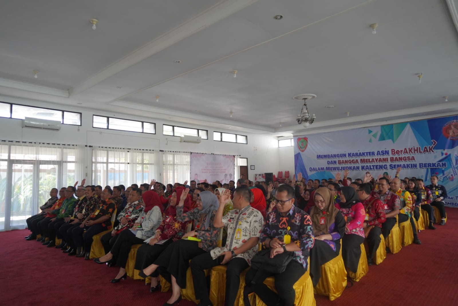 Sahli Yuas Elko Sampaikan Paparan Dalam Acara Pelatihan Kepemimpinan Administrator Gelombang I Prov. Kalteng Tahun 2023