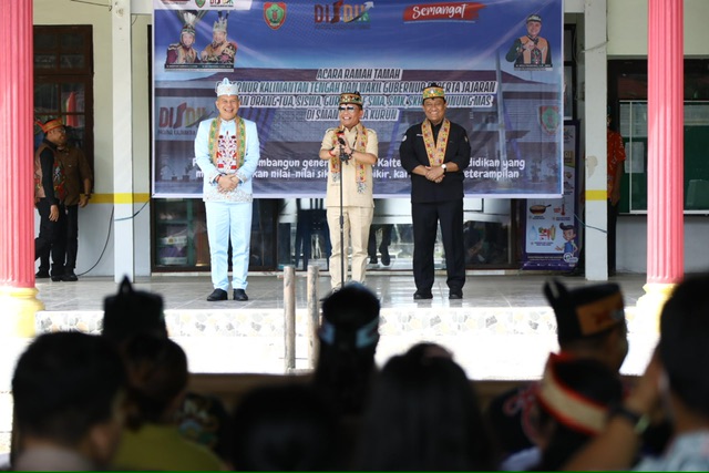 Gubernur Kalteng Agustiar Sabran Menyuarakan Pesan Kuat Soal Hak Pendidikan Siswa