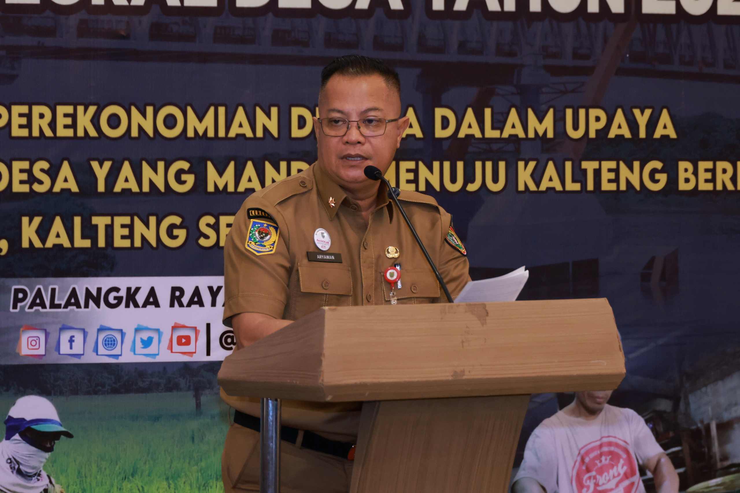 Kepala Dinas PMD Prov. Kalteng Aryawan Buka Pelatihan Pengembangan Unit Usaha Badan Usaha Milik Desa Berbasis Potensi Lokal Desa