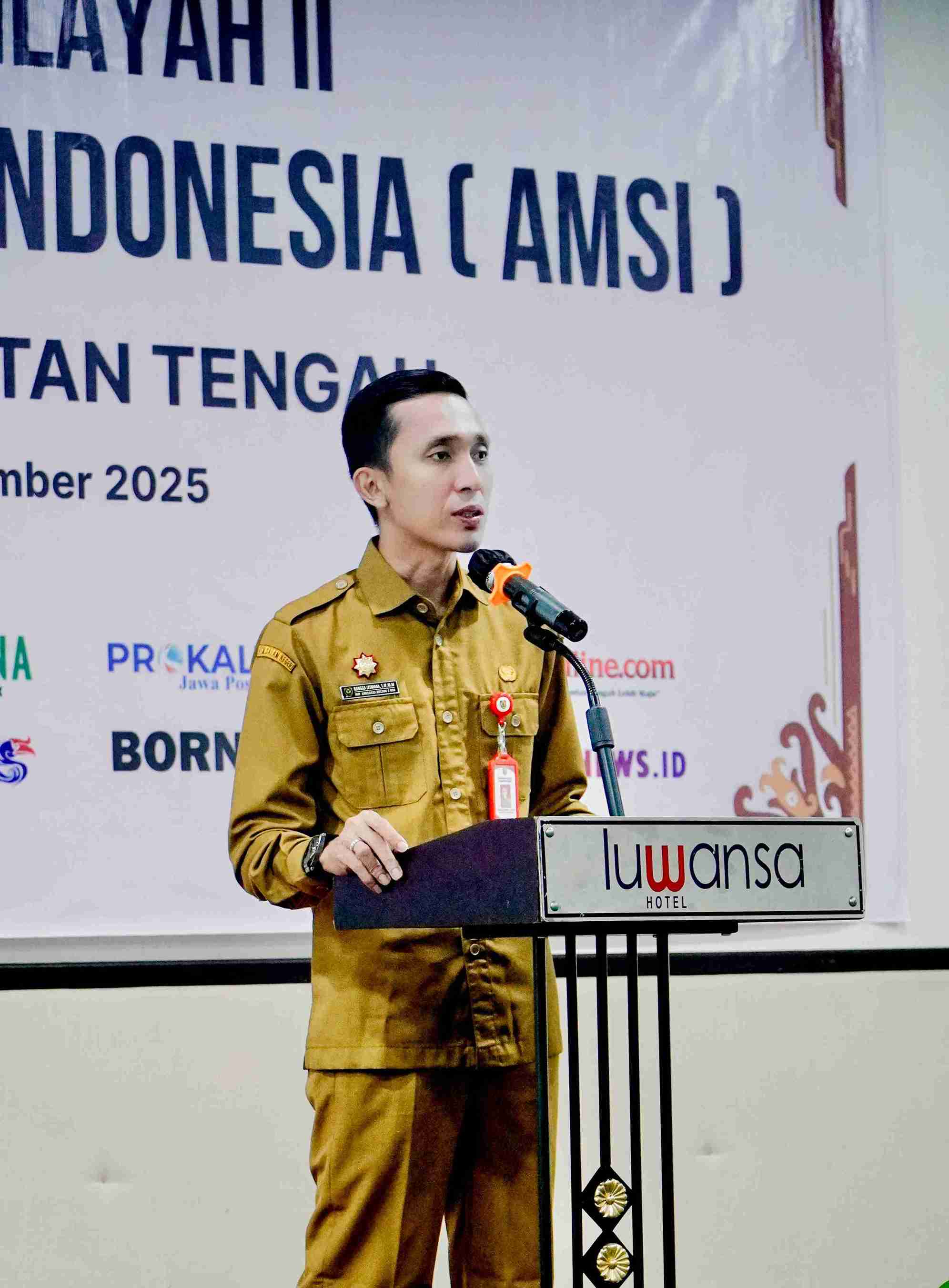 Kadis Kominfosantik Prov. Kalteng Rangga Lesmana Buka Konferwil II AMSI Provinsi Kalteng