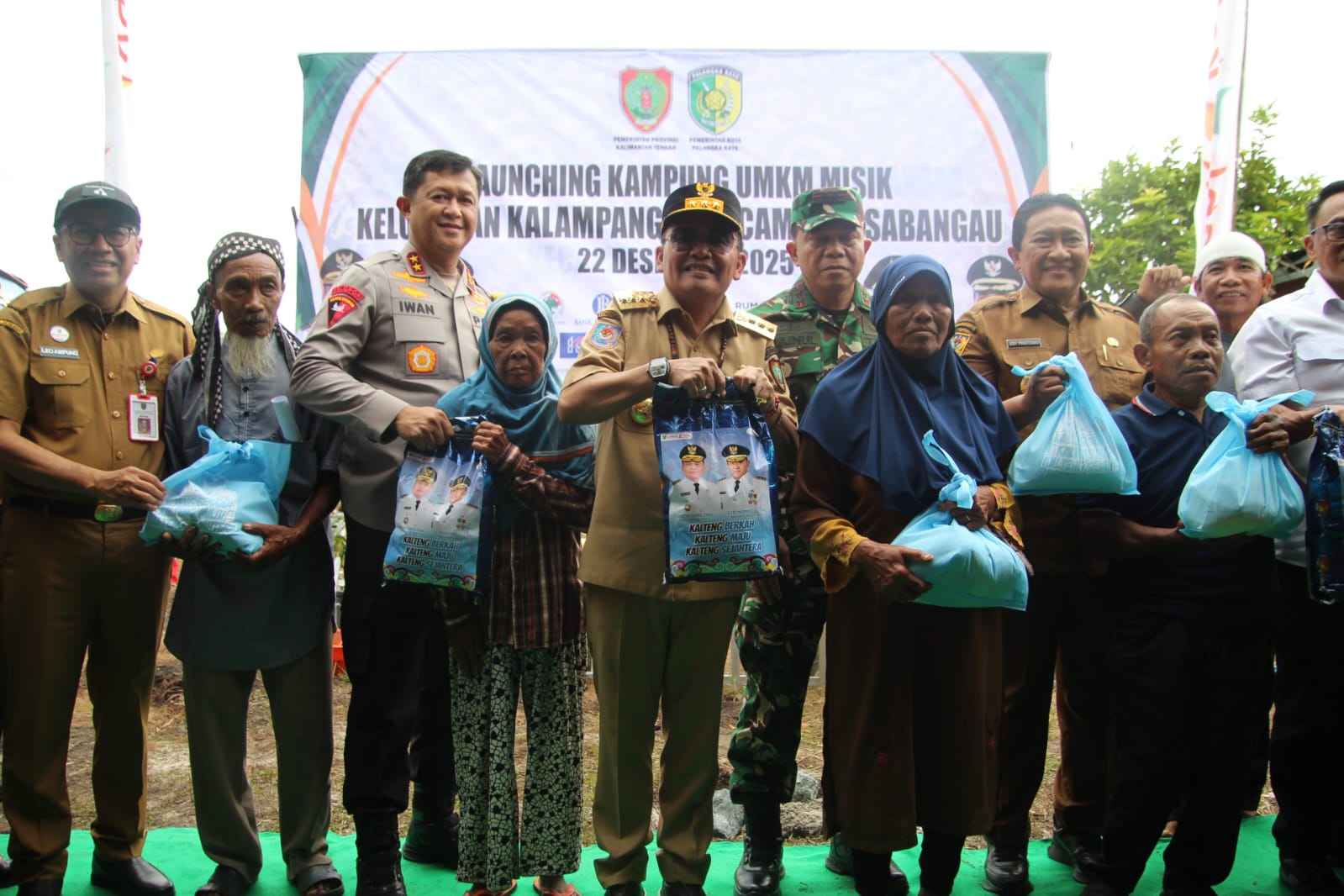 Gubernur Kalteng Agustiar Sabran Meluncurkan Kampung UMKM Misik Kalampangan