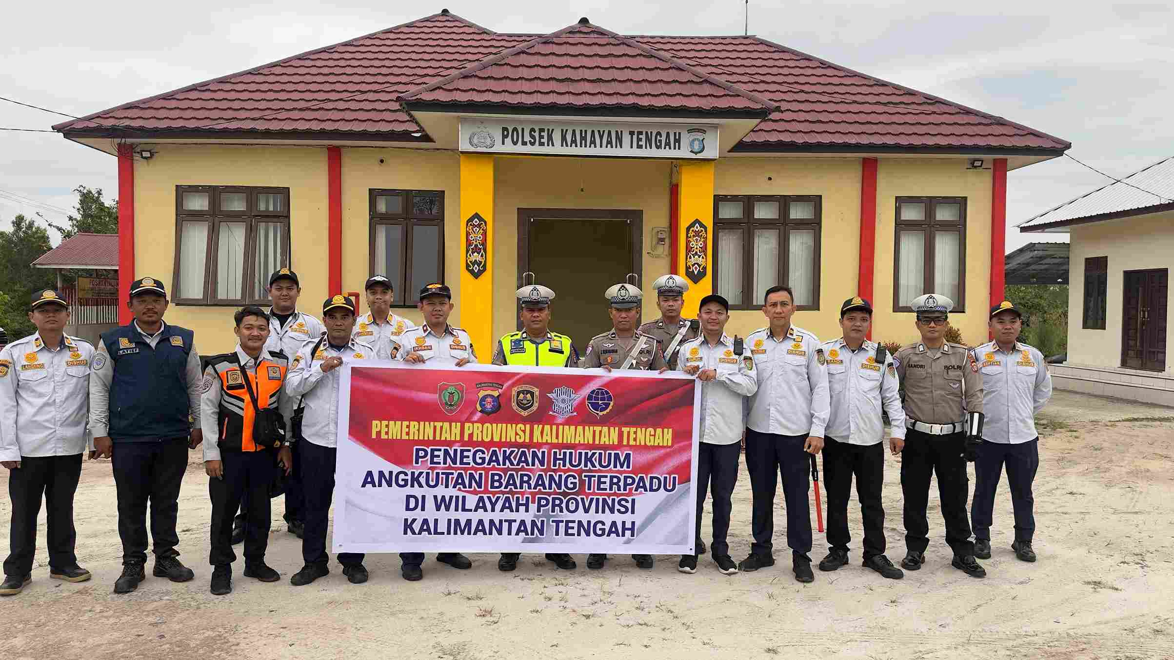 Dinas Perhubungan Prov. Kalteng Laksanakan Penegakkan Hukum dan Inspeksi Angkutan Barang Secara Terpadu