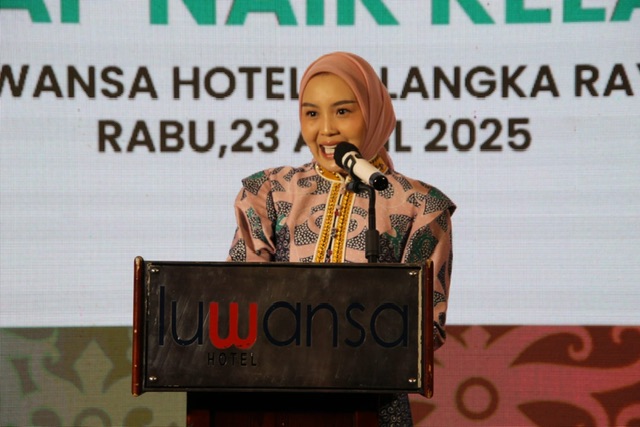 Ketua Dekranasda Kalteng Aisyah Thisia Agustiar Sabran Hadiri Halalbihalal IKM Berkah IKM Maju