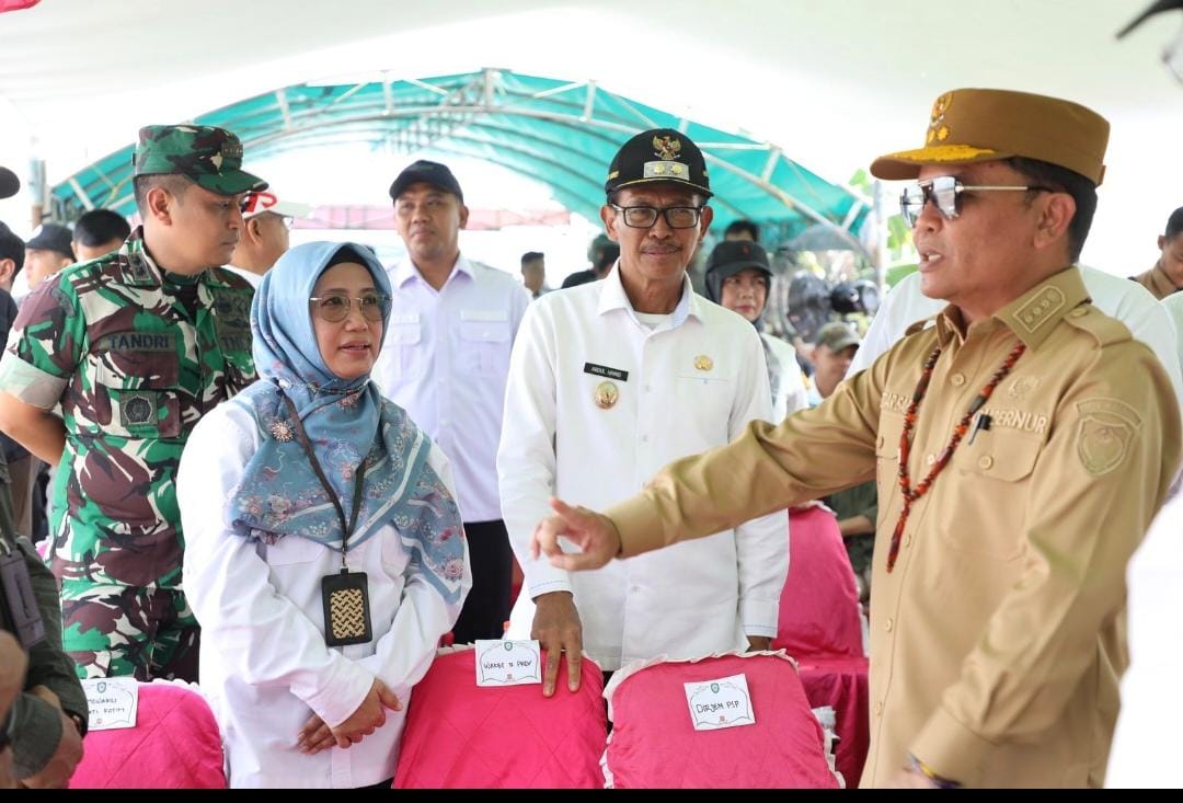 Kadis TPHP Prov Kalteng Sunarti Dampingi Gubernur Kalteng Dalam Gerak Tanam Serentak