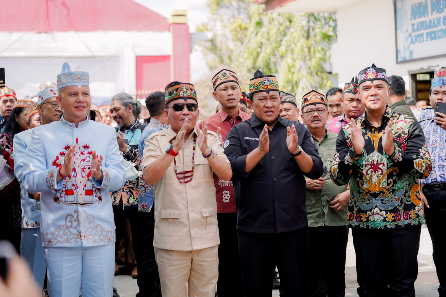 Gubernur Kalteng Agustiar Sabran dan Wagub Edy Pratowo Menekankan Pentingnya Mencetak Generasi Cerdas yang Berkarakter Kuat dan Cinta Budaya Daerah