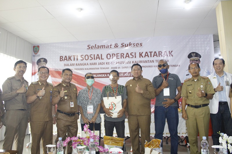 Wagub Kalteng Edy Pratowo Hadiri Kegiatan Operasi Katarak Gratis Tahun 2024