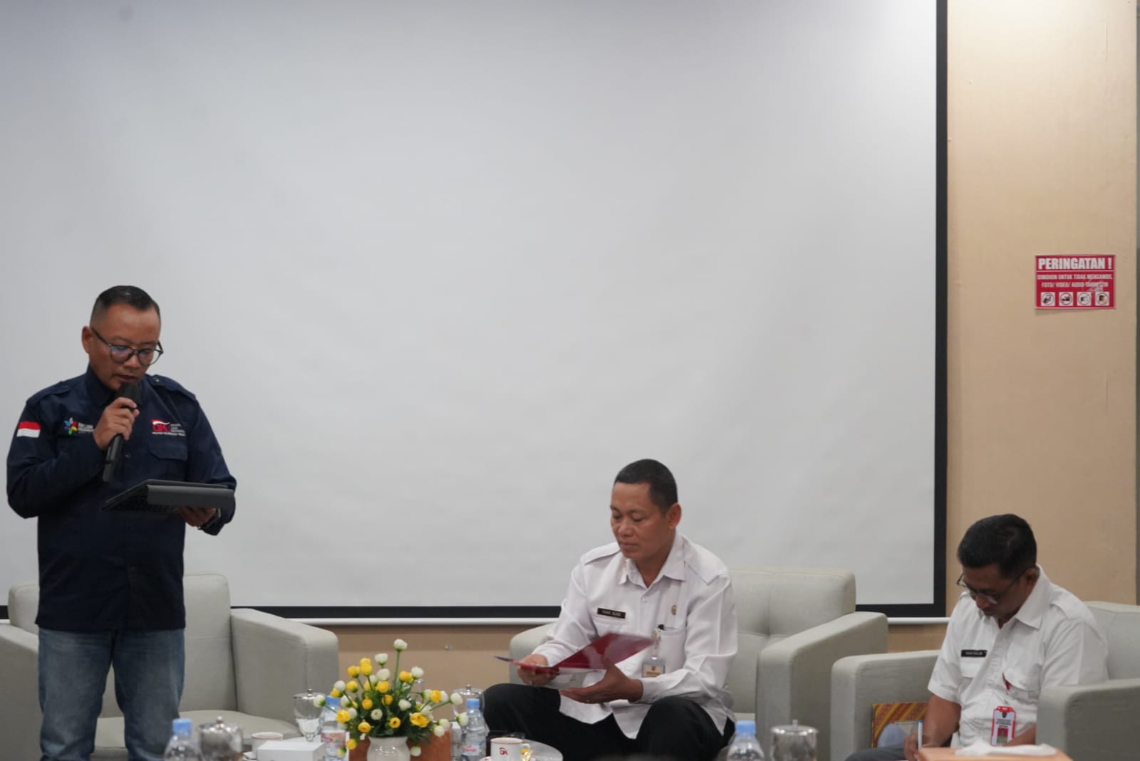 Sahli Yuas Elko Hadiri Sosialisasi Dan Pendampingan Penyusunan Rencana Program Kerja TPAKD Di Prov. Kalteng
