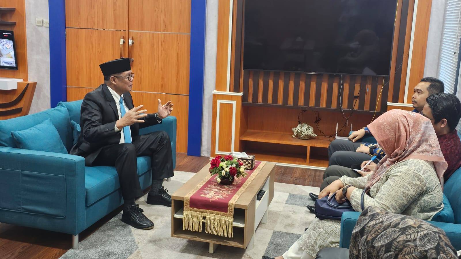 Kepala Dislutkan Darliansjah Terima Kunjungan Dekan Fakultas Ilmu Sosial dan Ilmu Politik Universitas Muhammadiyah