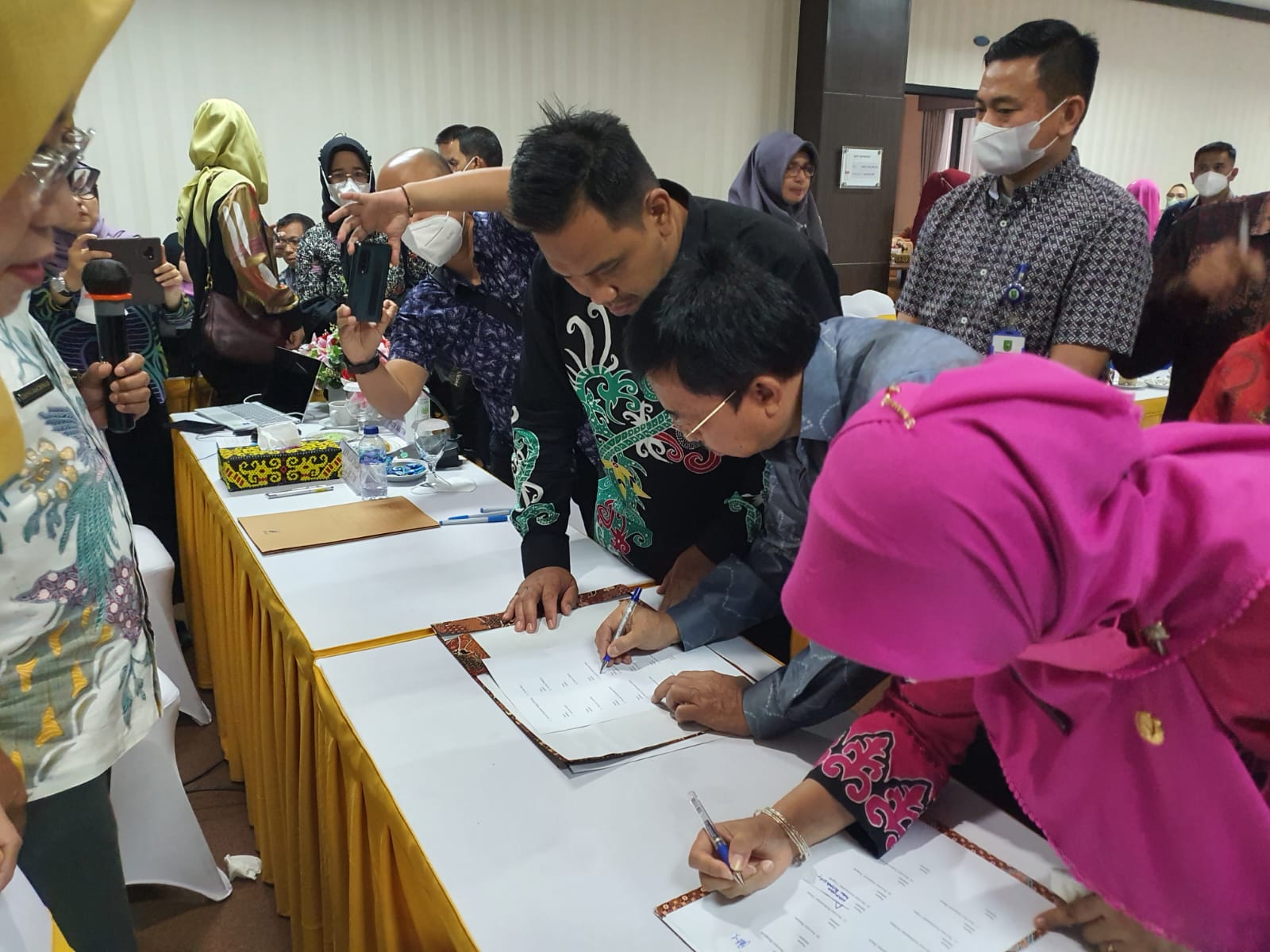 Plt. Kadisbun Prov. Kalteng Hadiri Rapat Tentang Usulan Komponen DBH-SDA