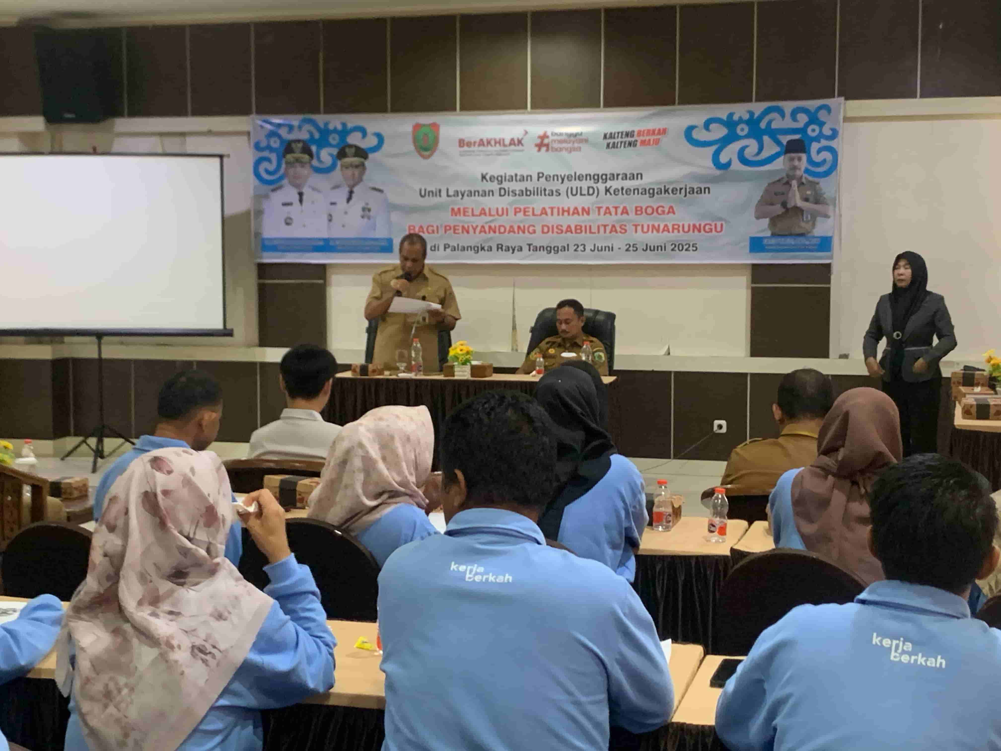 Disnakertrans Prov. Kalteng Laksanakan Pelatihan Tata Boga Bagi Penyandang Disabilitas Tunarungu