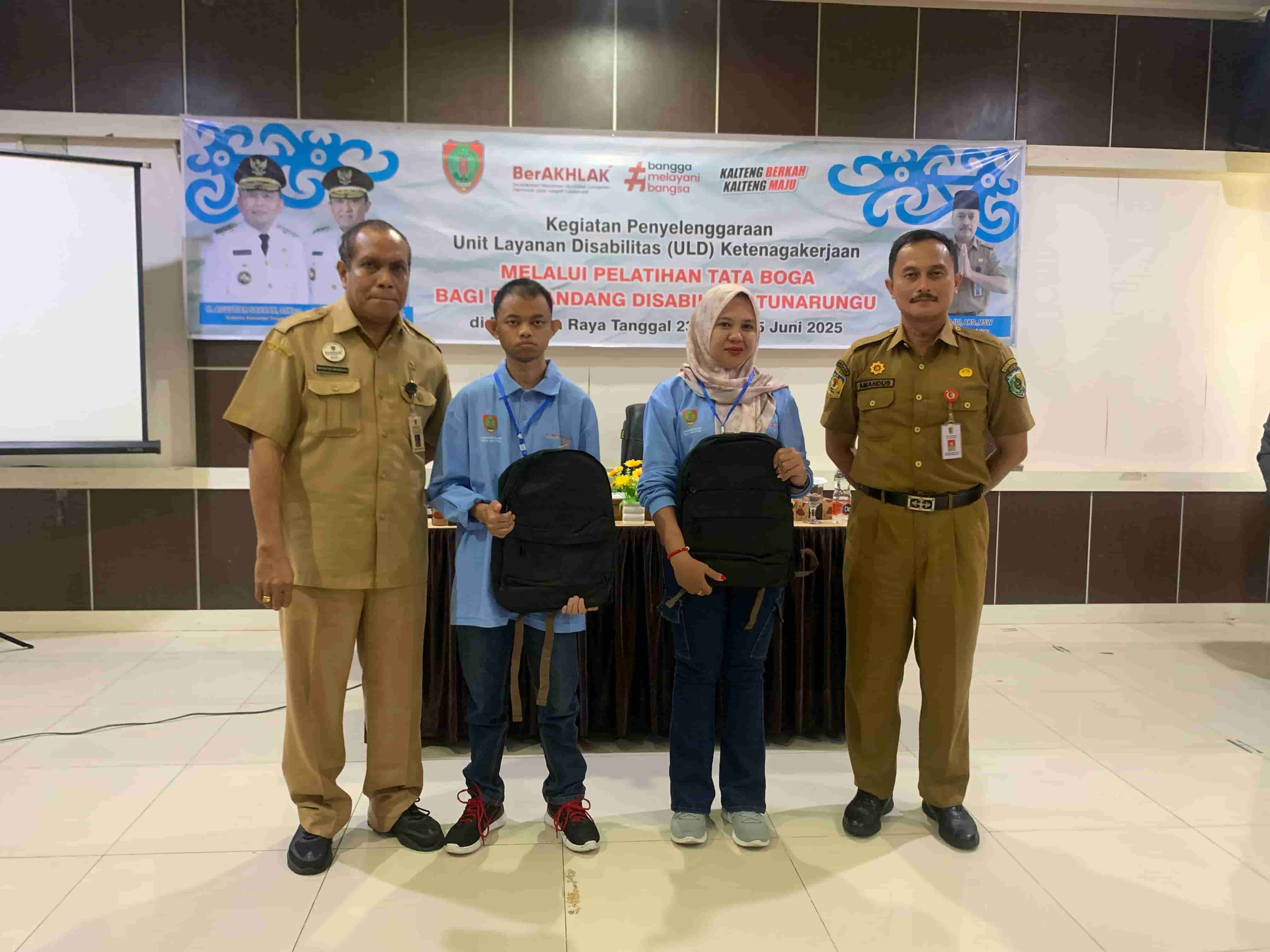 Disnakertrans Prov. Kalteng Laksanakan Pelatihan Tata Boga Bagi Penyandang Disabilitas Tunarungu