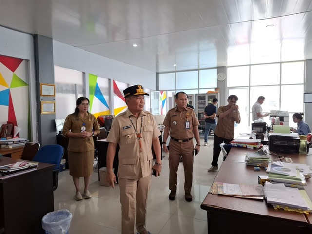 Gubernur Kalteng Agustiar Sabran Sidak ke Kantor DPMPTSP Provinsi Kalteng