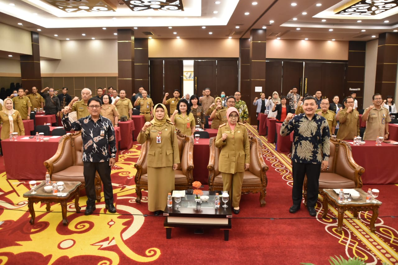 Asisten Ekbang Sri Widanarni Buka Kegiatan Sosialisasi Layanan Platform Inaexport dan Asuransi Ekspor