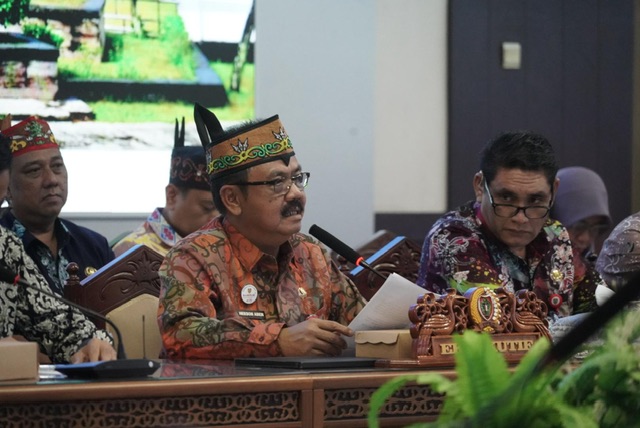 Pemprov Kalteng Bersama DPRD Prov. Kalteng Gelar Rapat Pansus Membahas Raperda Tentang RPJMD Tahun 2025–2029