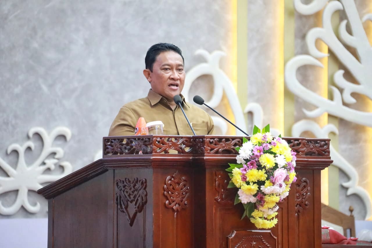 Wagub Kalteng Edy Pratowo Hadiri Rapat Paripurna ke-21 Masa Persidangan III Tahun Sidang 2025