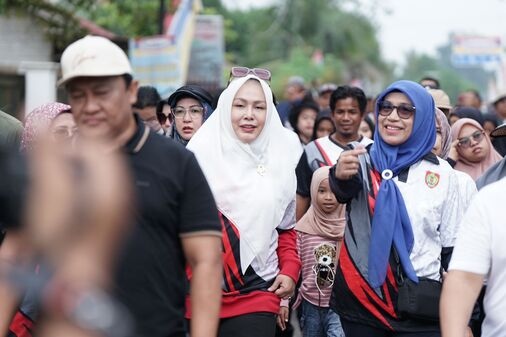 Kepala Dinas Adiah Chandra Sari Apresiasi Masyarakat Barito Timur yang Antusias Ikuti Jalan Sehat Kalteng Berkah 2024