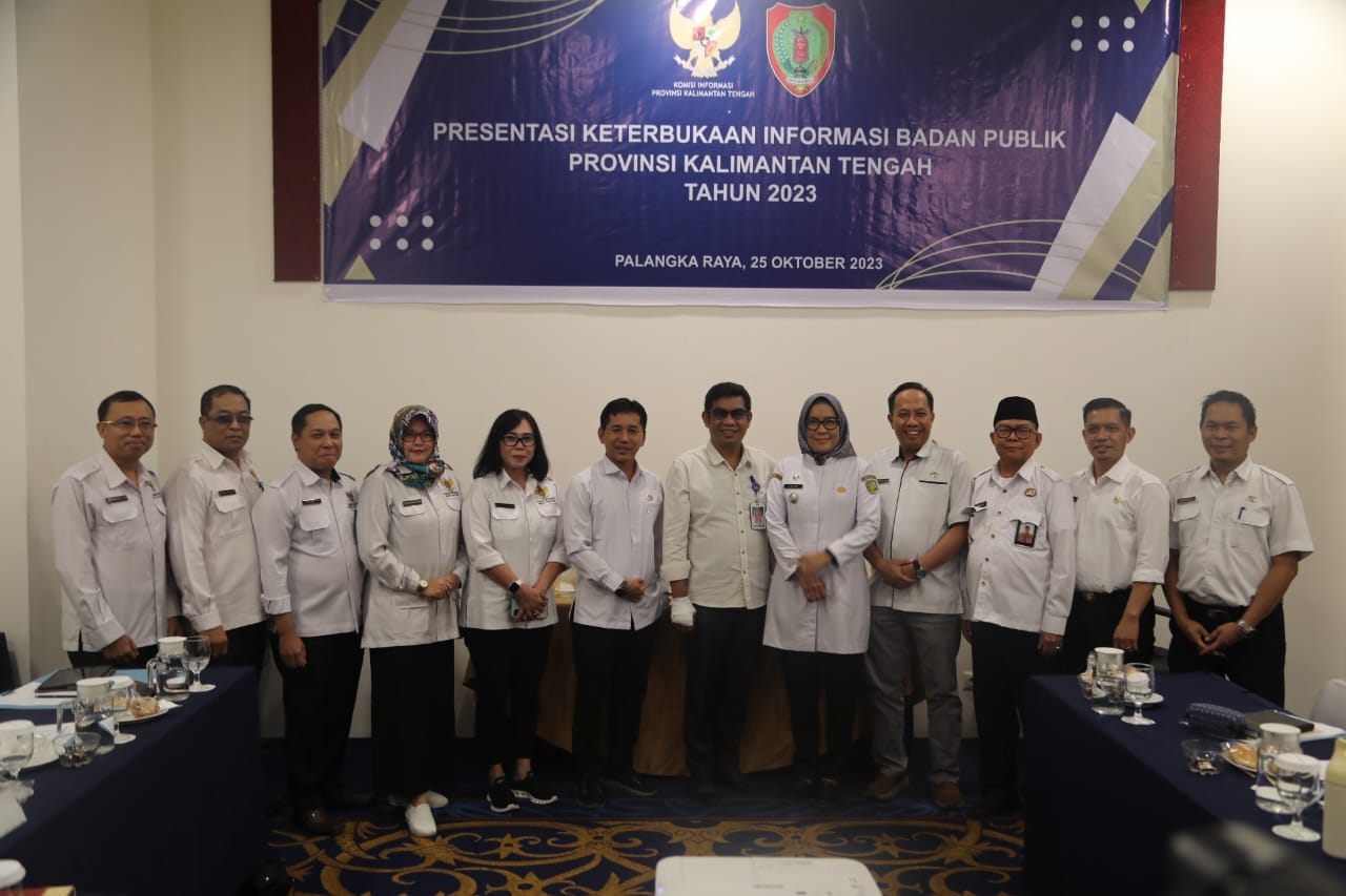 Kadiskominfosantik Prov. Kalteng Agus Siswadi Hadiri Tahapan Presentasi Dalam Monev Keterbukaan Informasi Publik Prov. Kalteng Tahun 2023