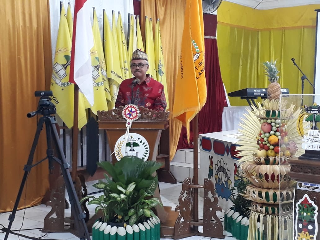 SAHLI Gubernur KSDM Menutup Secara Resmi Festival Tandak Intan Kaharingan Tingkat Pusat yang Ke-X Tahun 2021