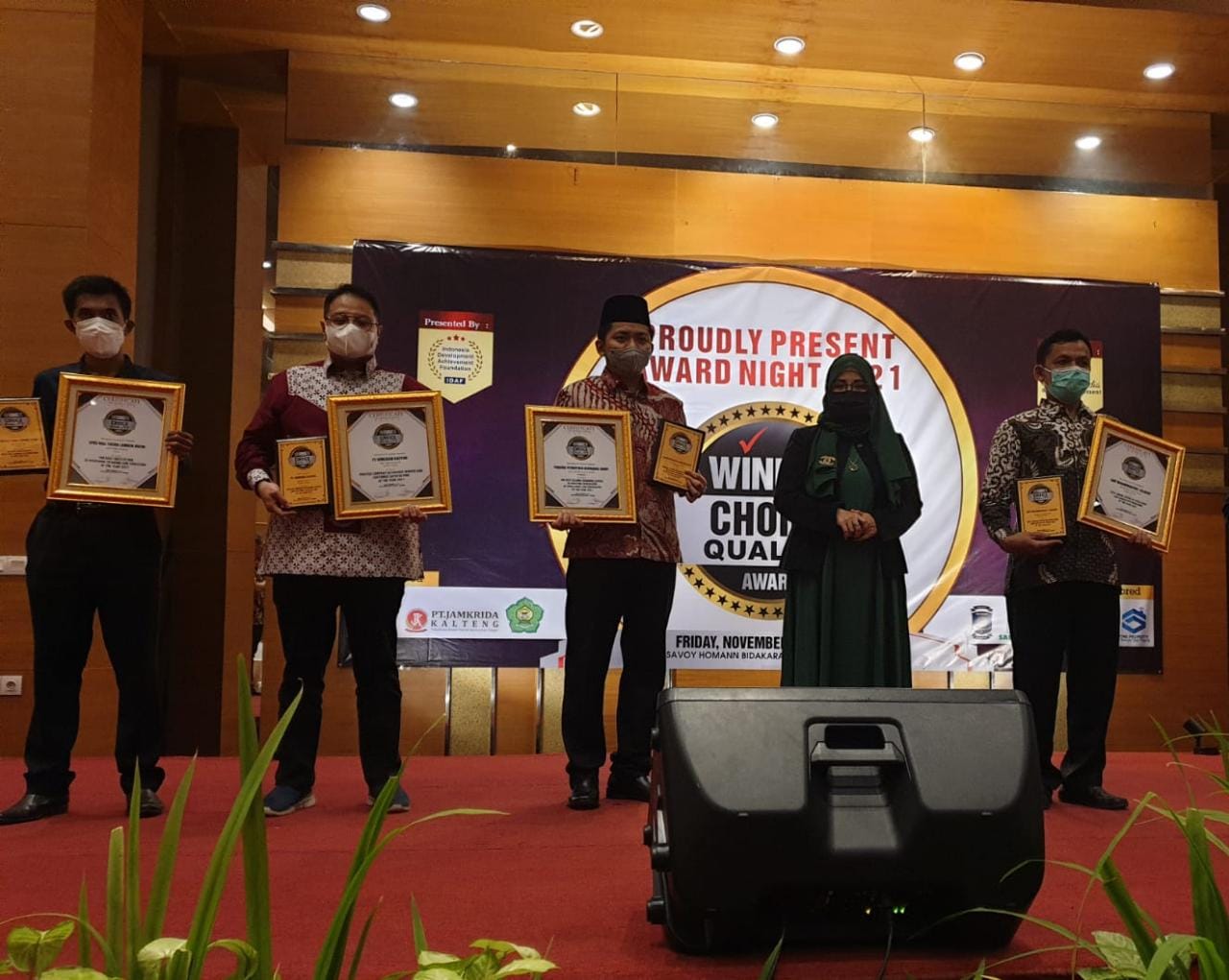 PT Jamkrida Kalteng Raih Anugerah Perusahaan Terpercaya & Kepuasan Pelanggan