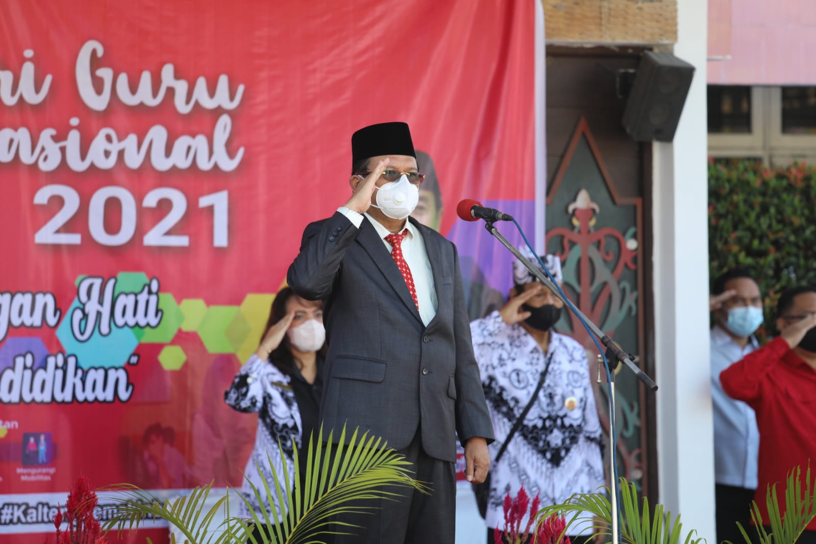 Upacara Peringatan Hari Guru Nasional Digelar Pemprov Kalteng