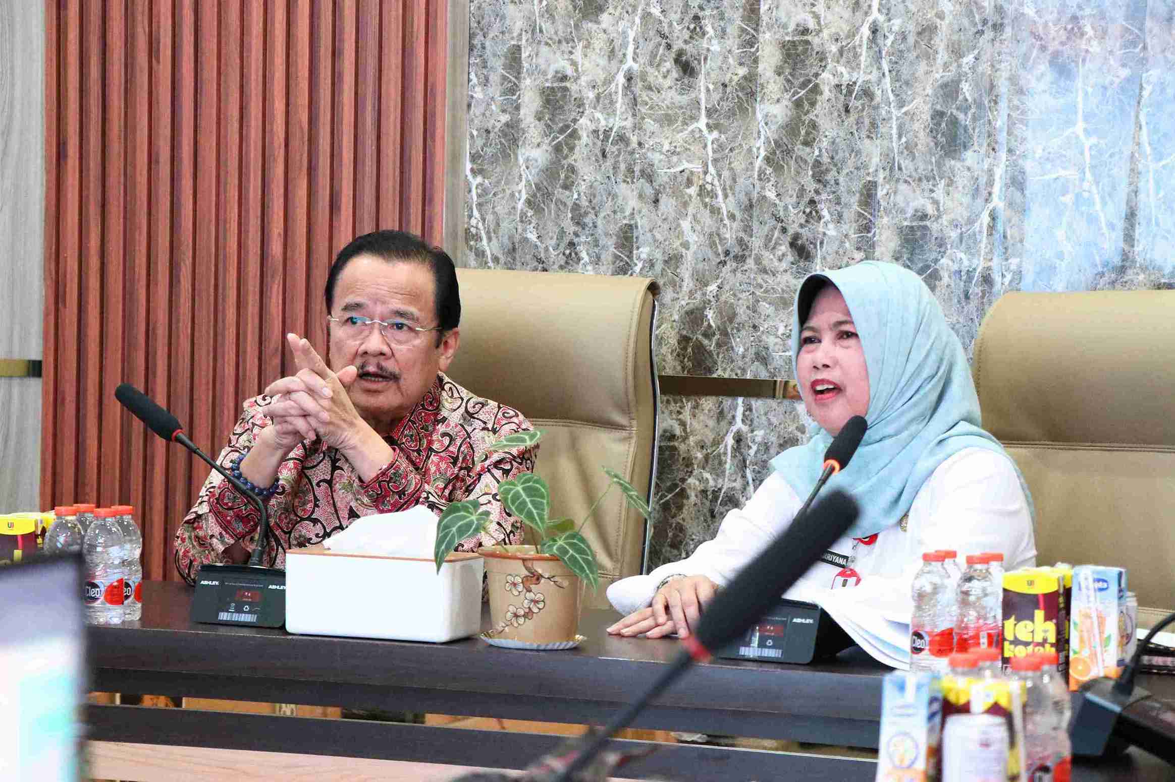 Kepala BKD Prov. Kalteng Lisda Arriyana Terima Kunjungan Anggota Komisi I DPD RI Daerah Pemilihan Kalteng Agustin Teras Narang