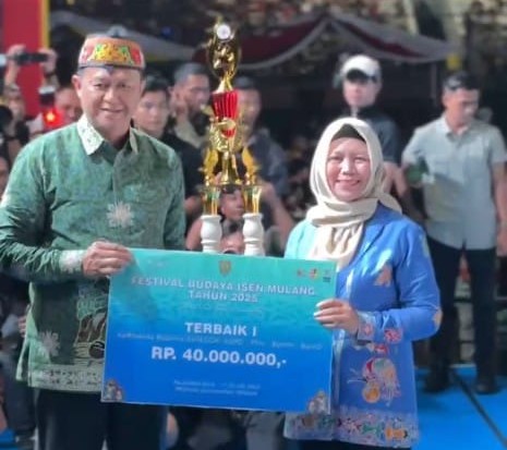 Dislutkan Prov. Kalteng Berhasil Raih Posisi Pertama Dalam Karnaval Budaya Festival Budaya Isen Mulang