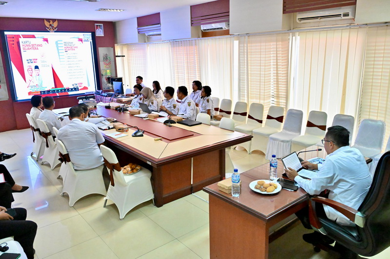 Bapperida Ikuti Rapat Evaluasi Rancangan Peraturan Gubernur tentang RKPD Provinsi Kalteng Tahun 2026