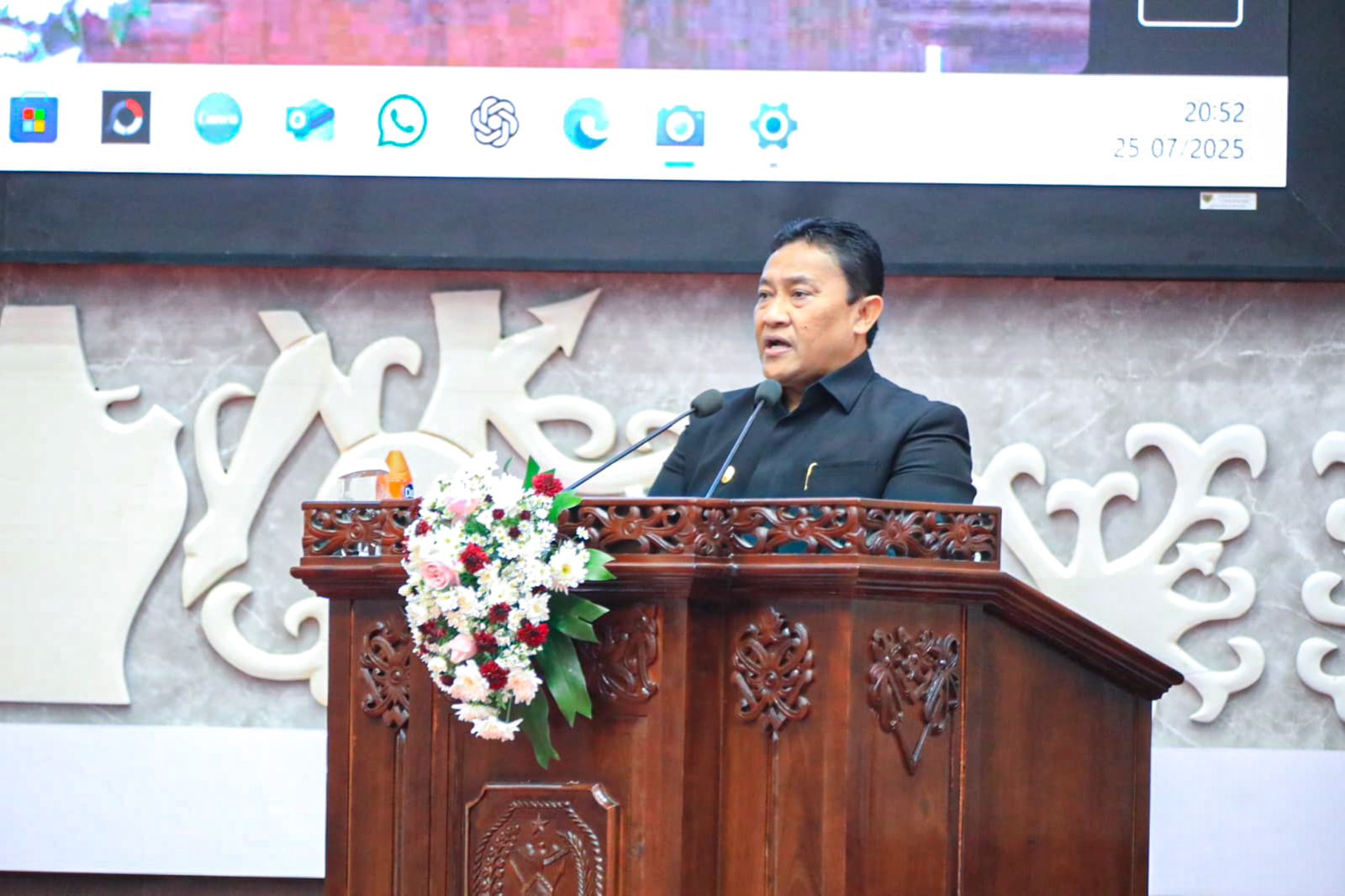 Wagub Kalteng Edy Pratowo Hadiri Rapat Paripurna ke-16 Masa Persidangan III Tahun Sidang 2025