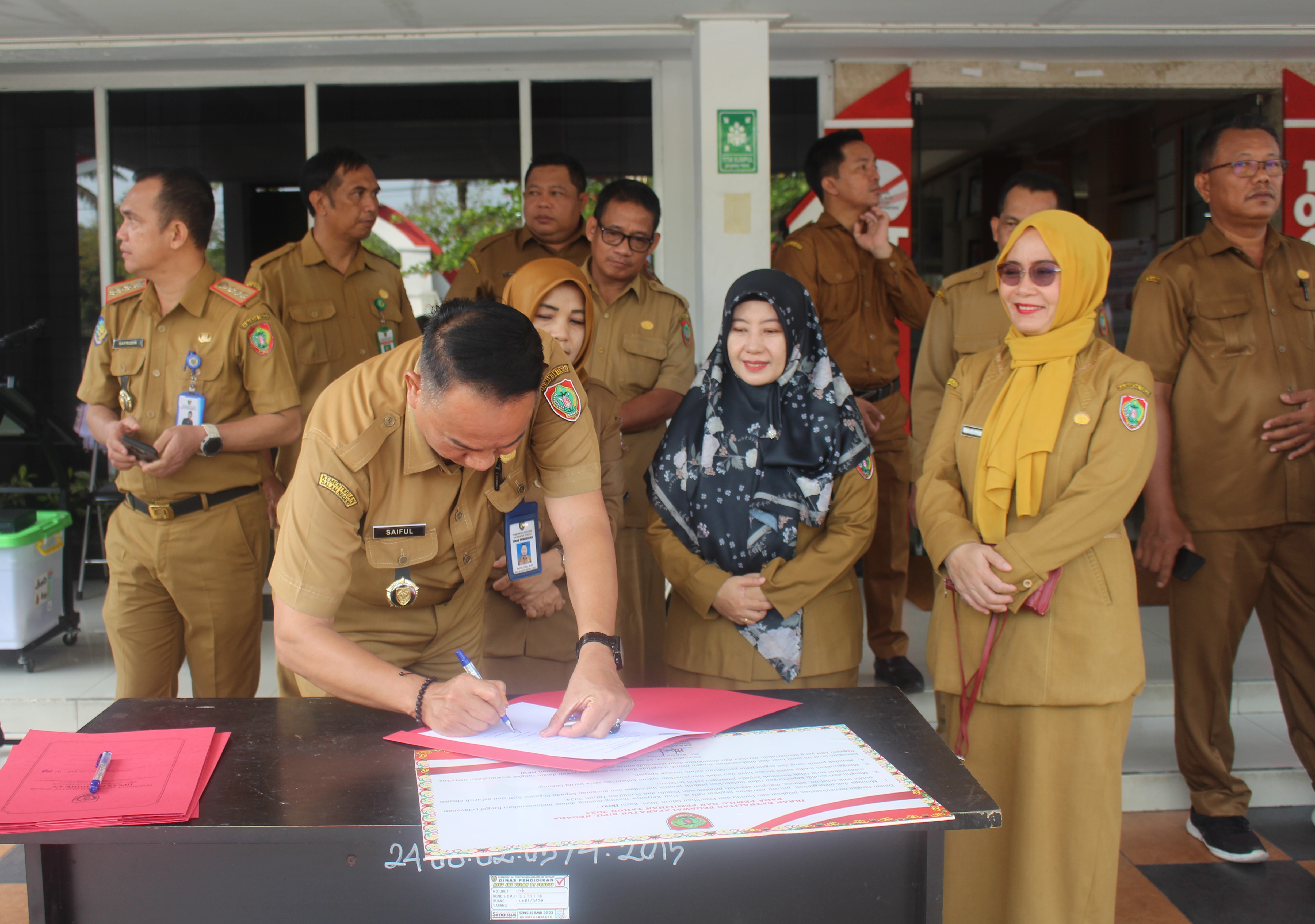 Disdik Tandatangani Pakta Integritas dan Ikrarkan Netralitas ASN