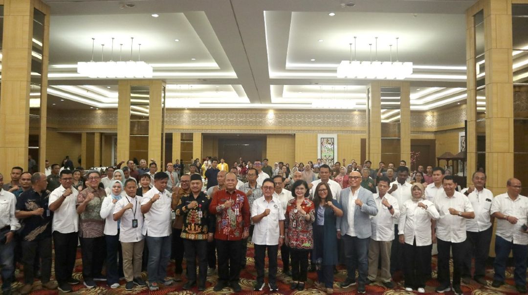 Kepala DP3APPKB Linae Victoria Aden Hadiri Seminar dan Workshop Sawit Indonesia Ramah Anak