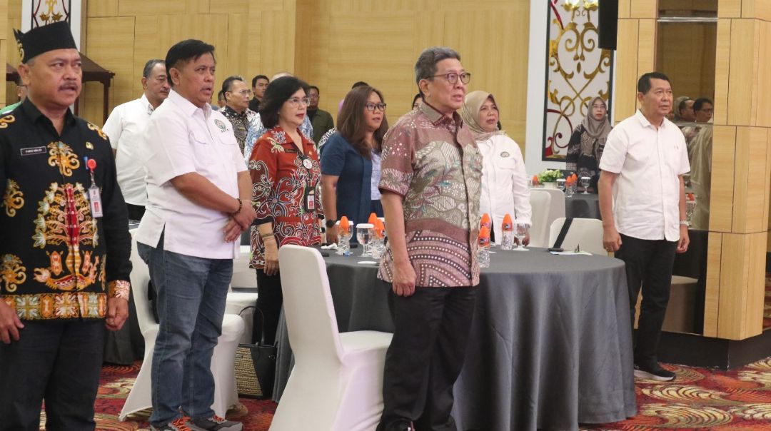 Kepala DP3APPKB Linae Victoria Aden Hadiri Seminar dan Workshop Sawit Indonesia Ramah Anak