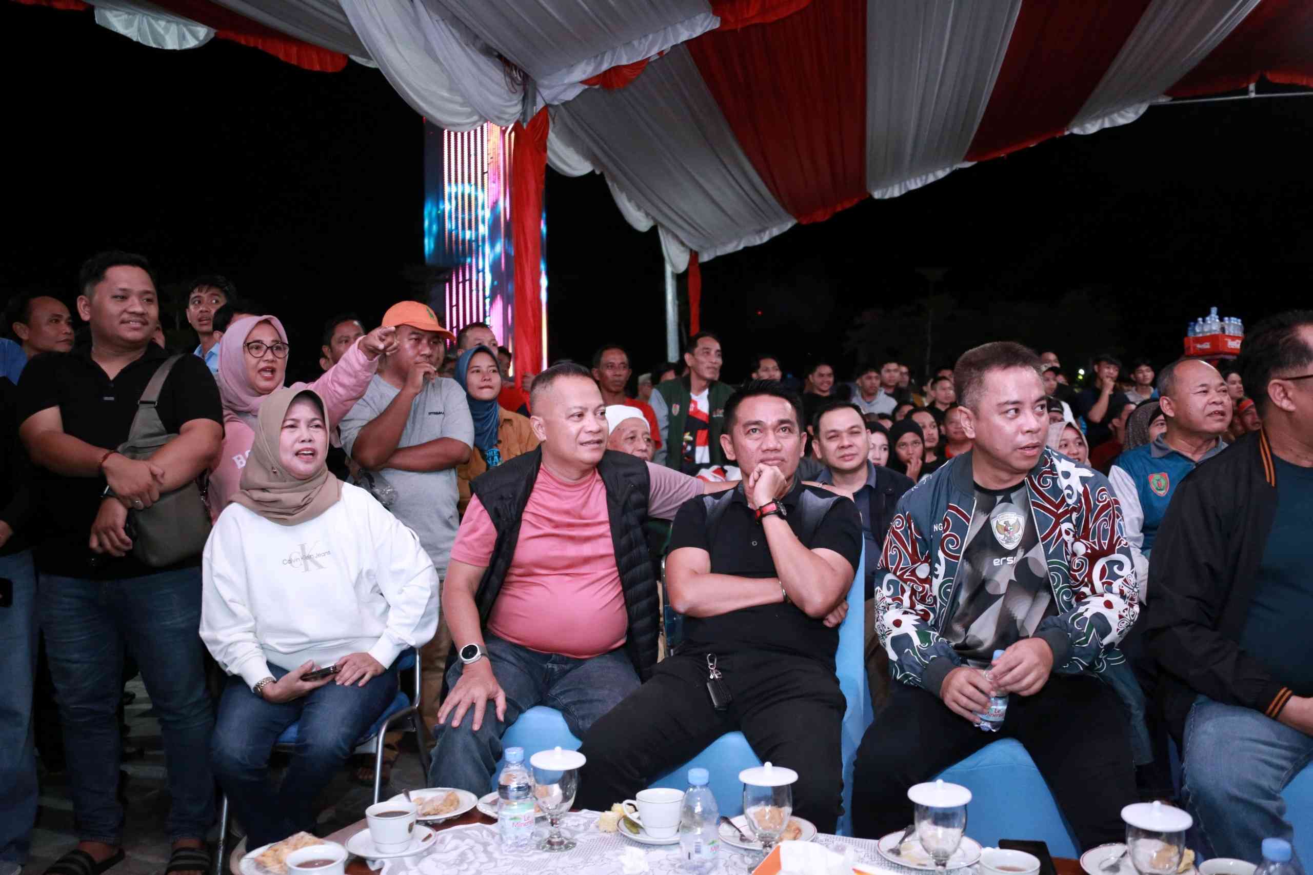 Kadis PMD Prov. Kalteng Aryawan Hadir Berikan Dukungannya Kepada Timnas Indonesia Acara Nobar Kualifikasi Piala Dunia 2026 Ronde 3