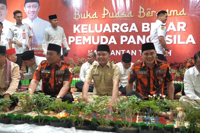 Gubernur Kalteng Agustiar Sabran Beserta Jajaran Hadiri Buka Puasa Bersama Keluarga Besar Pemuda Pancasila