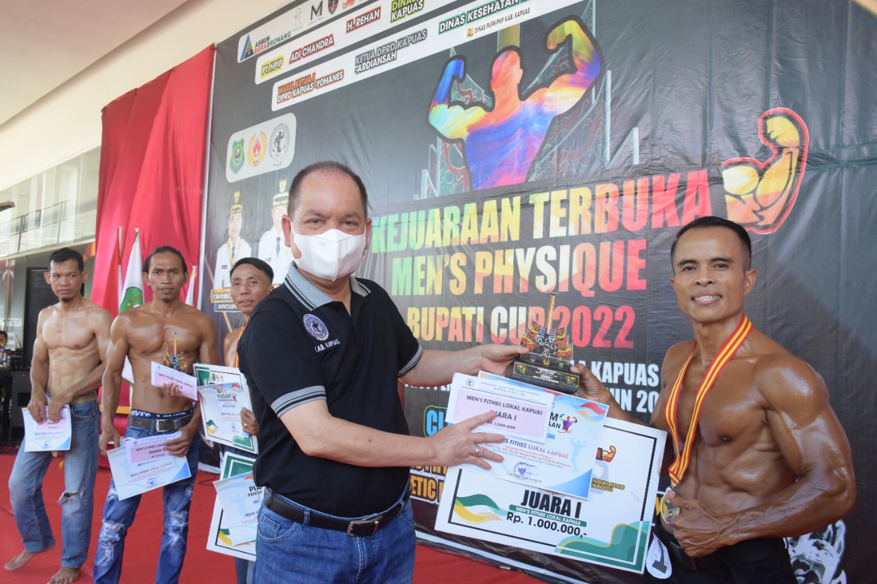 Bupati Kapuas Buka Kejuaran Men’s Physique Bupati Cup 2022