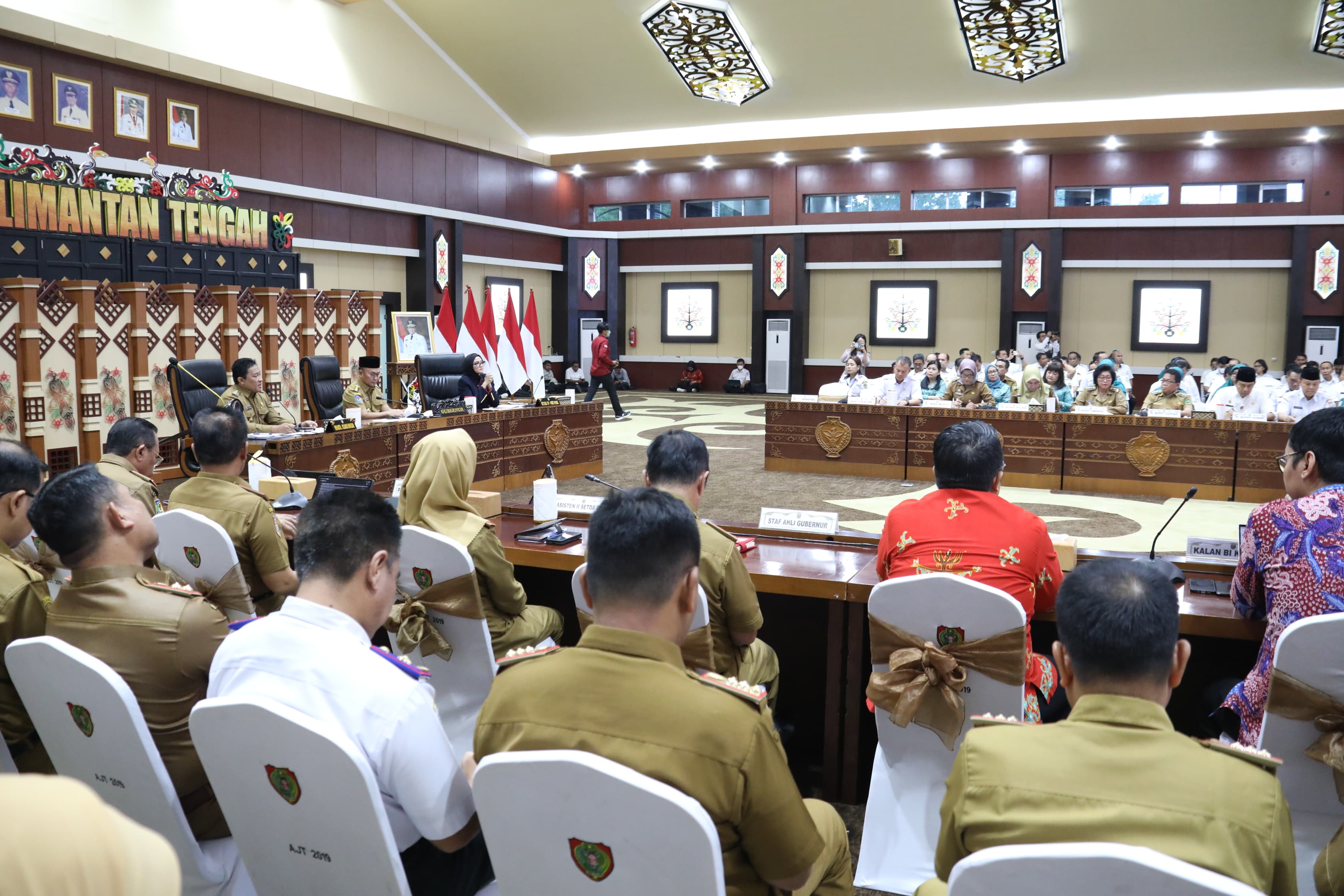 Gubernur Sugianto Sabran : Pemprov dan Pemerintah Kabupaten/Kota Harus Punya Tekad dan Komitmen yang Sama, Serta Sinergi yang Kuat Dalam Membangun Kalteng