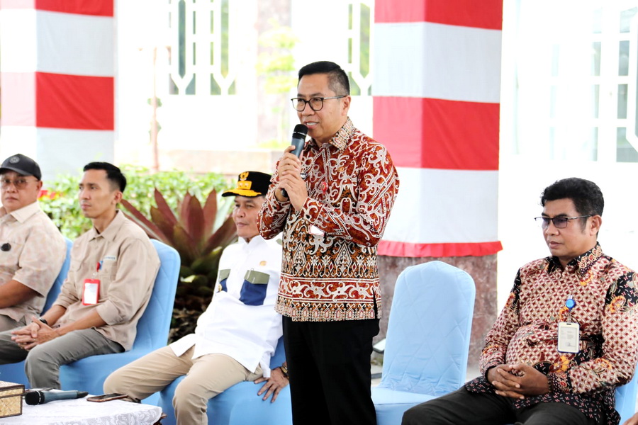 Kepala BAPPERIDA Leonard S. Ampung Dampingi Gubernur Kalteng Agustiar Sabran Dalam Kegiatan Hasupa Hasundau