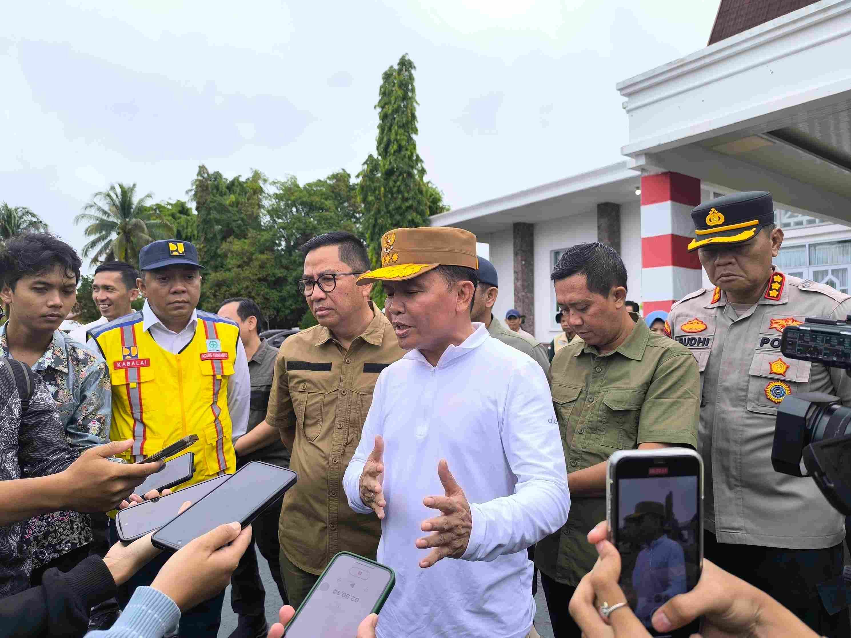 Pemprov Kalteng Kirimkan Bantuan Berupa Paket Sembako, Serta Mengerahkan Tim Relawan Untuk Bantu Masyarakat Terdampak Banjir