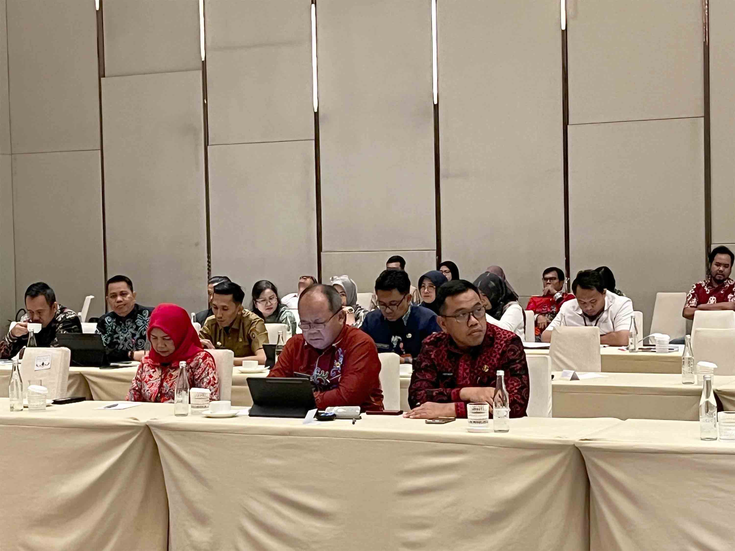 Kepala Dinas Perkebunan Prov. Kalteng Rizky R Badjuri Hadiri Rakor Lintas Sektor RTRW Prov. Kalteng