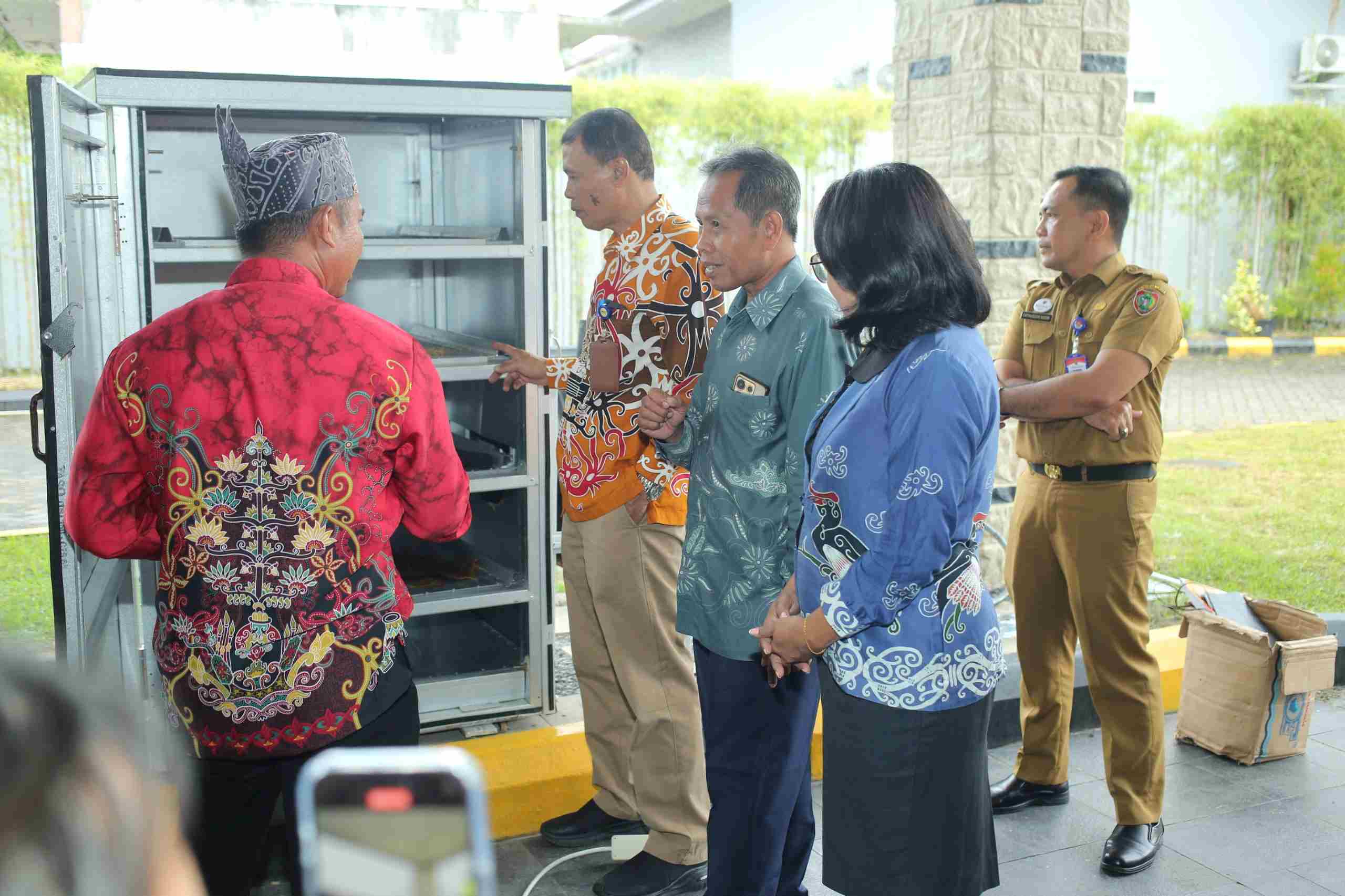 Kepala Dinas PMD Prov. Kalteng Aryawan Beri Apresiasi Kepada Para Peserta dan Para Pemenang