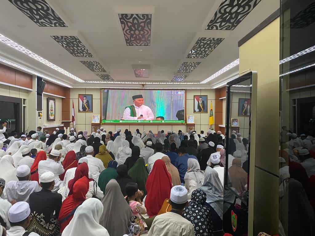 Diskominfosantik Prov. Kalteng Siapkan Videotron Untuk Saksikan Live Streaming Berlangsungnya Tabligh Akbar Al-Habib Umar Bin Hafidz
