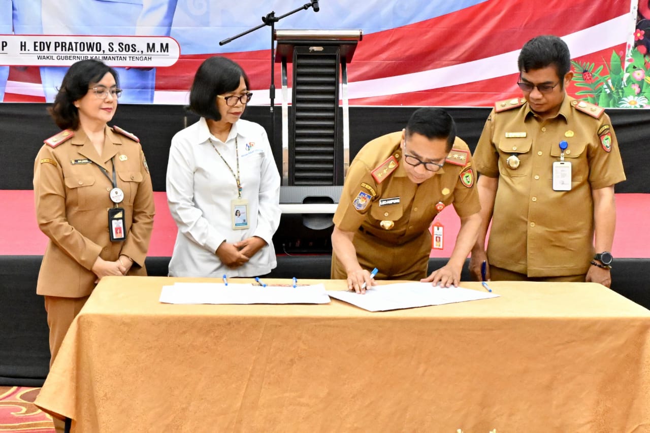 Kepala Bappedalitbang Leonard S. Ampung Buka Rapat Forum Satu Data Tingkat Daerah Prov. Kalteng