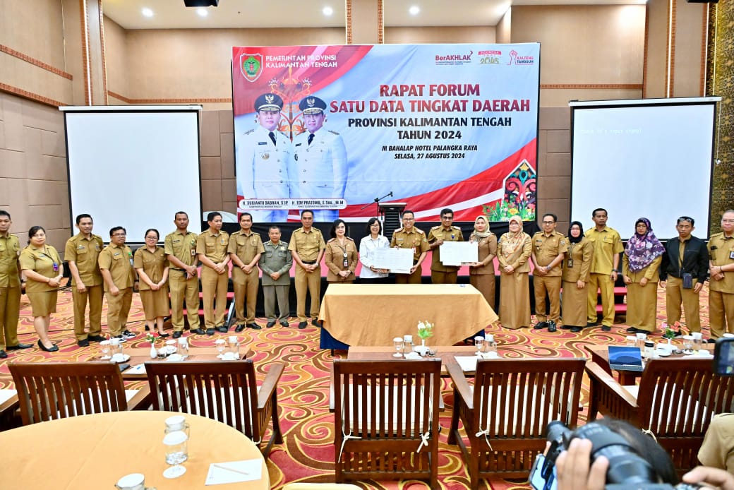 Kepala Bappedalitbang Leonard S. Ampung Buka Rapat Forum Satu Data Tingkat Daerah Prov. Kalteng