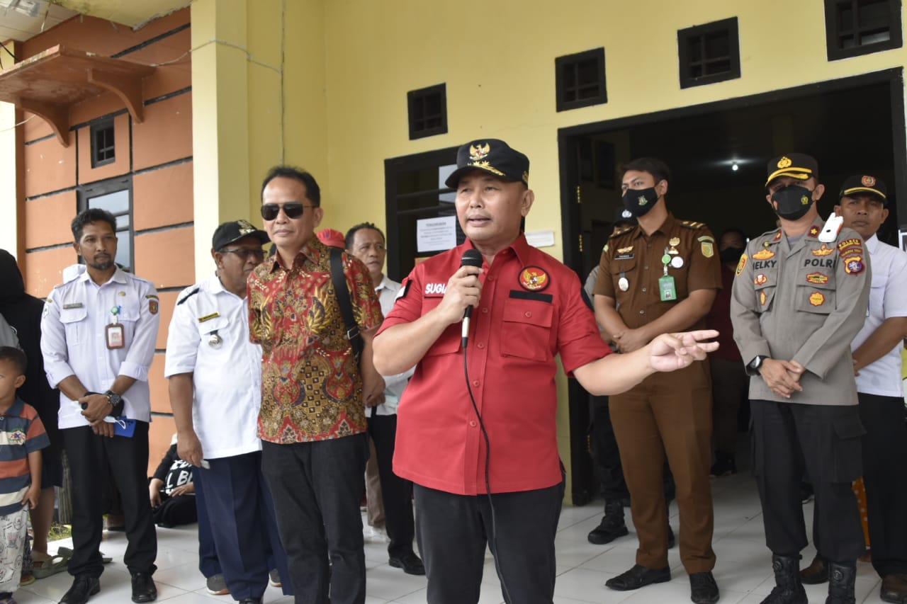 Gencar Lakukan Upaya Menekan Inflasi Daerah, Gubernur Kalteng Tinjau Pasar Murah Dan Pasar Penyeimbang Di Kelurahan Kumai Hilir