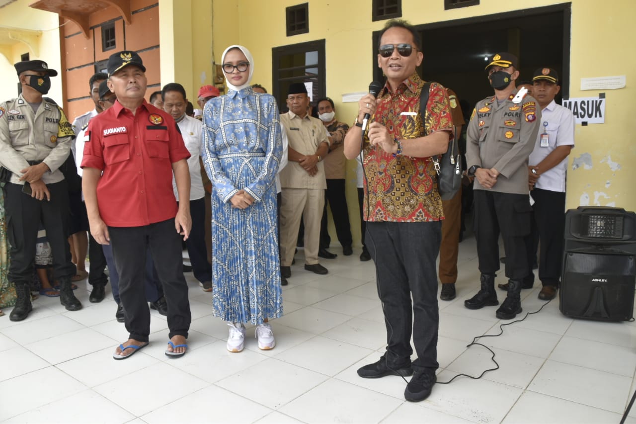 Gencar Lakukan Upaya Menekan Inflasi Daerah, Gubernur Kalteng Tinjau Pasar Murah Dan Pasar Penyeimbang Di Kelurahan Kumai Hilir