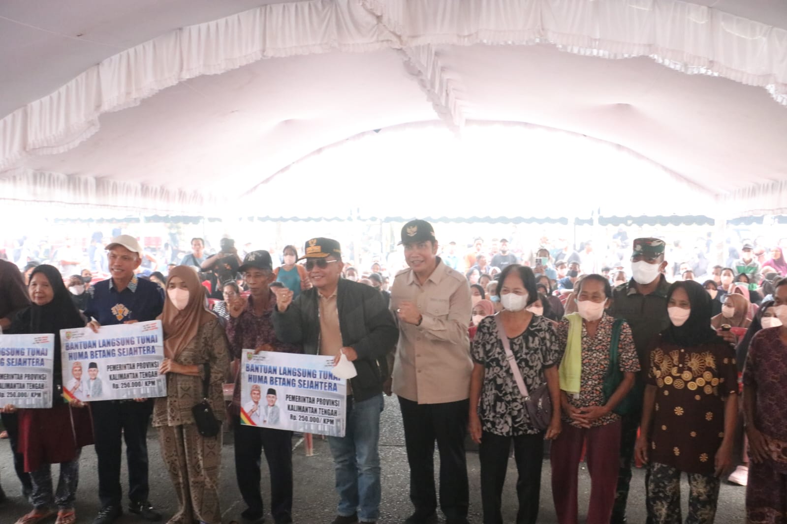 Pemprov Kalteng Salurkan Bantuan bagi Masyarakat Terdampak Karhutla dan Kabut Asap di Pulang Pisau