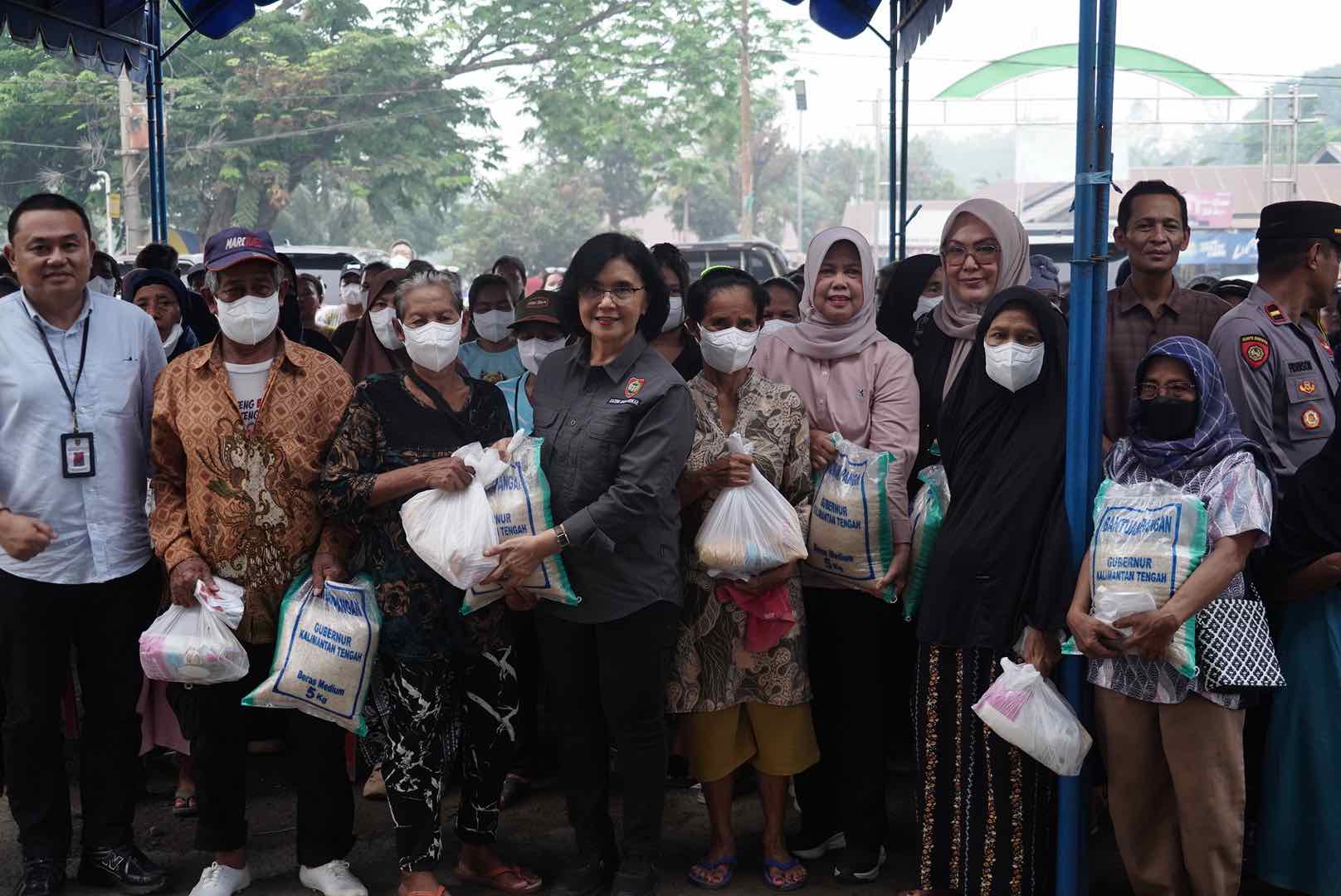 Pemprov Kalteng Salurkan Bantuan bagi Masyarakat Terdampak Karhutla dan Kabut Asap di Pulang Pisau